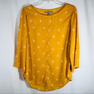 Valerie Stevens Yellow 3/4 Tab Sleeve Floral Top